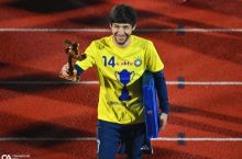 Алижонов Эрон клуби билан келишувга эришди