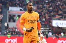 "Милан" Меньянга клуб тарихидаги энг юқори маошни таклиф қилди