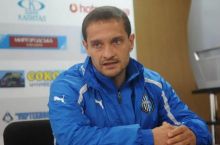 Расман: Роман Санжар — "Нефтчи" ёшлар жамоаси устози