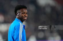 "Реал" Винисиус ўрнига «Арсенал» ҳужумчисини олиши мумкин" — Defensa Central