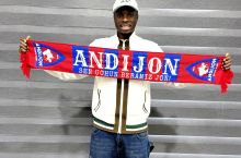 Ошпаз ва официантликдан футболга. Боаке ҳақида 7 қизиқарли факт