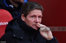 Гласнер "Кристал Пэлас" боссларини танқид қилди: "Бизни ташлаб қўйишди. Захира ўриндиғида болалар ўтиришибди, сардорни эса ўйиндан бир кун олдин сотиб юборяпмиз. Жамоага нима дейишим керак? Ортиқ оғзимни очолмайман”