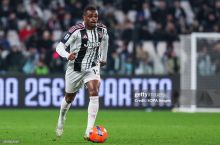 "Манчестер Юнайтед" "Ювентус" ҳимоячисига даъвогарлик қилмоқда