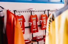 "Дендер" — "Антверпен". Ўринбоев қайтди