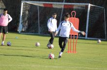 Хуршид Ғиёсов: "Нефтчи"га мослашиш ўйлаганимдан ҳам осонроқ кечди"