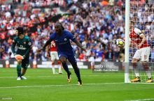 РАСМАН! "Челси"нинг собиқ юлдузи Виктор Мозес энди Қозоғистон жамоасида ўйнайди