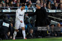 "Криштиану йиғлагудек ҳолатда эди". Каранка Моуринью ва Роналду ўртасидаги жанжал тафсилотларини ошкор қилди