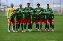 "Қизилқум" "Факел" билан жанговар дуранг ўйнади, Кенжабоевдан хет-трик!