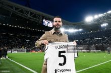 Пьянич расман фаолиятини якунлади. У Қозоғистон клубига ўтмайди