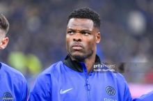 "Барса" ва "Ман Сити" Дюмфрисга қизиқишини сақлаб қолмоқда