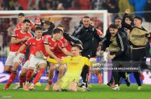 ЕЧЛ. "Бенфика" дарвозабони 98-дақиқада гол уриб, "Реал"ни ҳам, ўз жамоасини ҳам плей-оффга "олиб чиқди"