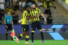 "Бу менинг муаммом эмас". "Ал Иттиҳод" бош мураббийи Бензема ҳақида фикр билдирди