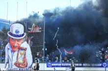 "Навбаҳор" стадионига янги чим ётқизилмоқда