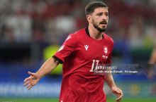 "Пахтакор" қизиқиш билдирган футболчи "Мец"га ўтди