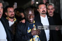 Канте Истанбулда қанча пул ишлайди?