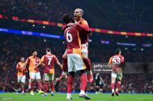 ЕЧЛ. "Галатасарой" плей-оффнинг илк баҳсида "Ювентус"ни йирик ҳисобда таслим этди