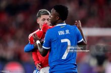 "Реал" Винисиусга нисбатан ирқчилик ҳақоратлари иши бўйича УЕФАга далилларни топширди