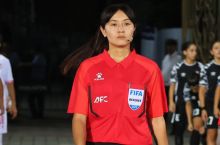 O'zbekistonlik hakam ayollar o'rtasidagi JCH saralash o'yinlarini boshqarib boradi