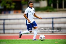 "Барселона" 16 ёшли инглиз ҳужумчисининг трансферни келишиб олди