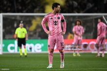 "Кийиниш хонасидаги гаплар ўша ерда қолиши шарт!" — Месси замонавий футболчиларнинг одатини танқид қилди