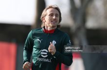 Модрич оиласи ва дўстлари, жумладан Манжукич учун “Интер”га қарши дерби учун 60 та чипта сотиб олди