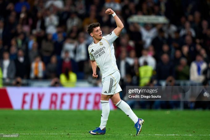 Ла Лига. "Реал Мадрид" - "Эльче" 4:1. Арда Гюлер 72 метрдан гол урди