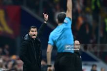 Кечаги йирик мағлубиятдан сўнг "Истанбул Башакшехир" устози нималар деди?