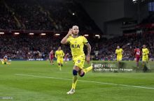 АПЛ. "Ливерпуль" "Тоттенхэм"га қарши ўйиннинг 90-дақиқасида тўп ўтказиб юбориб, ғалабани қўлдан чиқарди