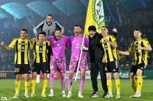 Ўзбекистон Суперкубоги соҳиби "Нефтчи"ни тақдирлаш маросимидан ГАЛЕРЕЯ