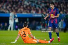 "Барселона"да жиддий йўқотиш! Жоан Гарсия "Ньюкасл"га қарши ўйиндаги жароҳати сабаб сафдан чиқди