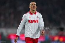 АПЛнинг уч клуби ва саудияликлар тўпурар ҳужумчи учун курашмоқда