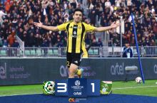 Суперлига. "Нефтчи" захирадан тушганларнинг самарали ҳаракатлари эвазига "Локомотив"дан устун келди