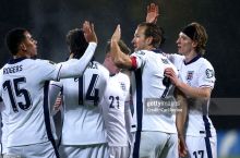 Англия терма жамоасининг жаҳон чемпионати учун уй-меҳмонлар либослари тақдим этилди